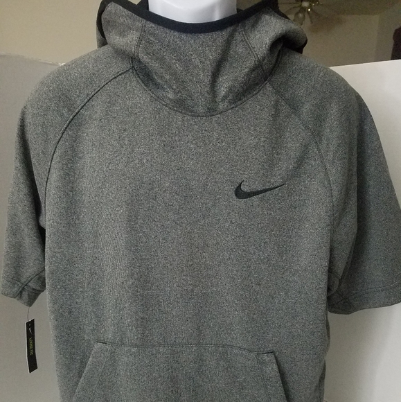Nike Dri-Fit Spotlight Hoodie. New. Mens Med - Picture 7 of 10